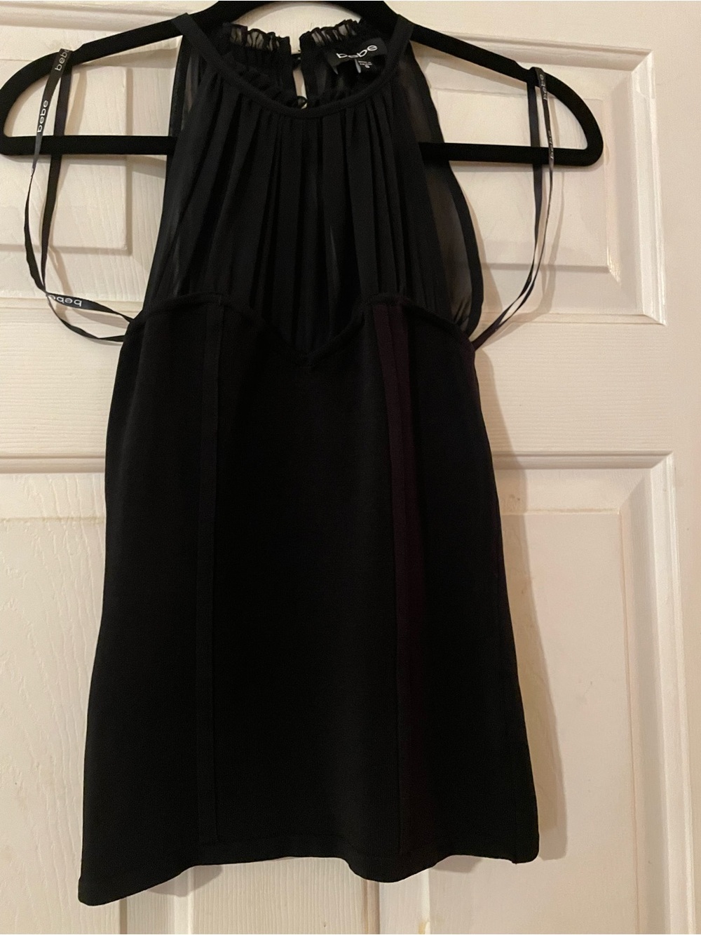Bebe Black Sheer Pleated Chiffon Halter Top Small Keyhole Back